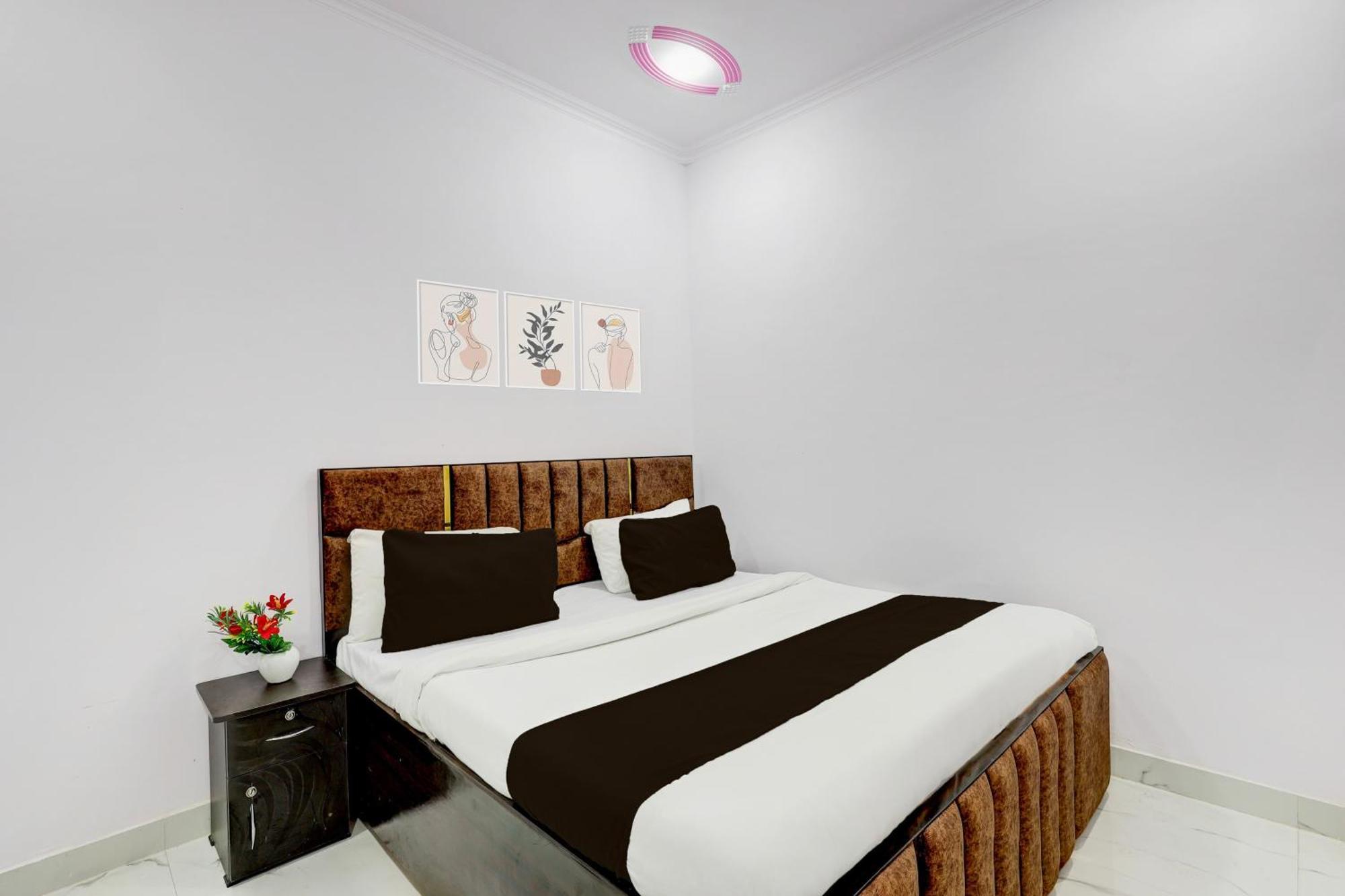 Hotel The Arrow Near Paschim Vihar دلهي المظهر الخارجي الصورة