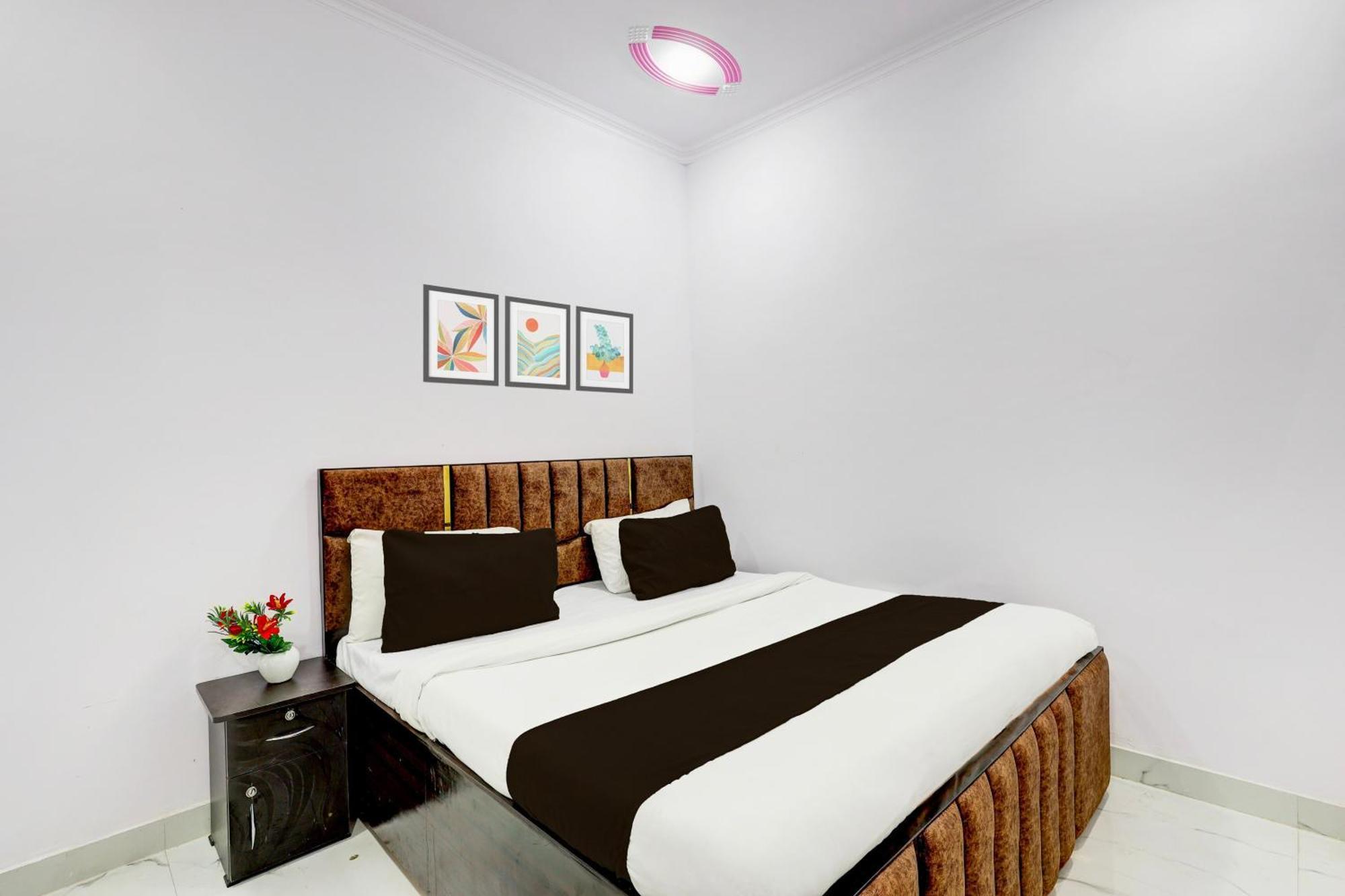 Hotel The Arrow Near Paschim Vihar دلهي المظهر الخارجي الصورة